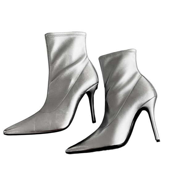 Giuseppe Zanotti ankle boots in chrome - Picture 6 of 6